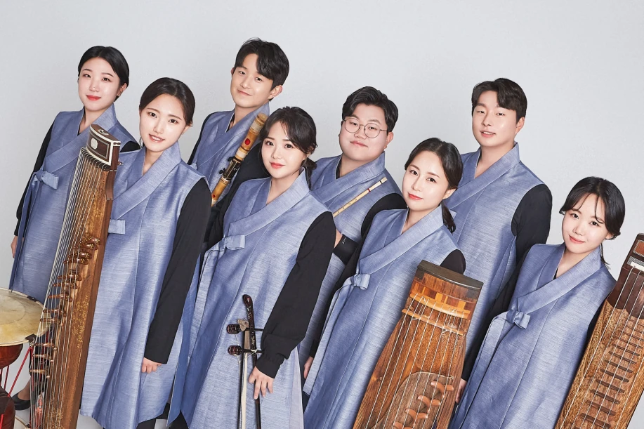 더흥컴퍼니 단체 사진